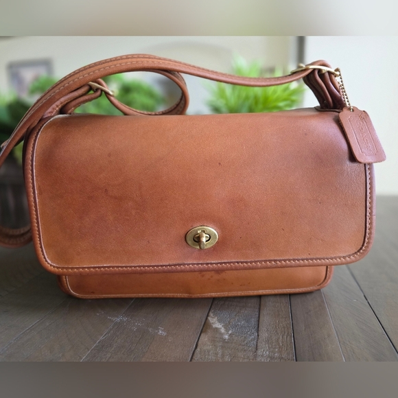 Vintage Coach Convertable Clutch Crossbody-  British Tan- Made In The USA - Picture 14 of 16